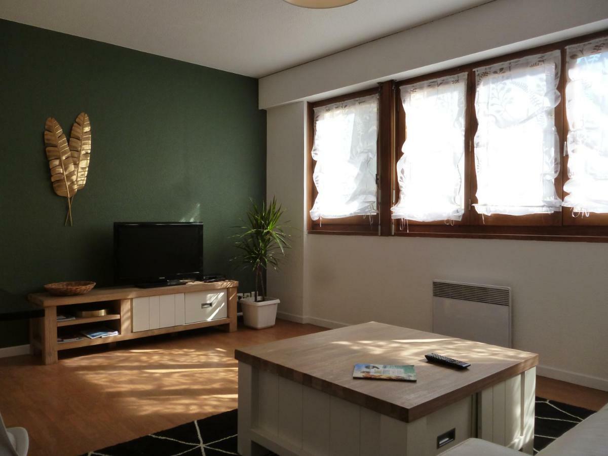 4 Clarence App Avec Parking Hyper Centre Thonon Apartamento Exterior foto