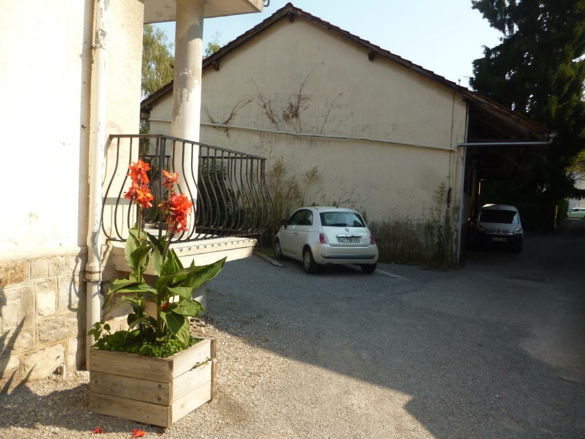 4 Clarence App Avec Parking Hyper Centre Thonon Apartamento Exterior foto